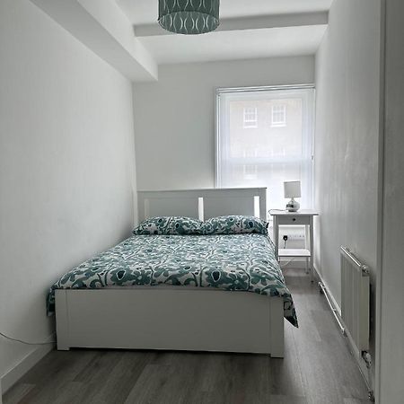 High Barnet Studio Flat Exterior photo